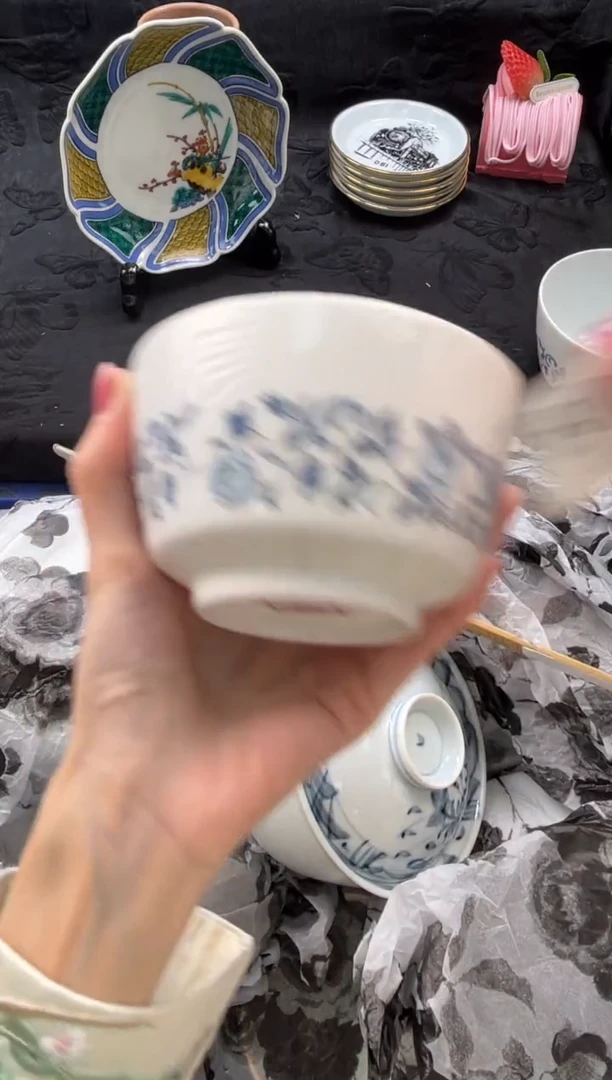 瓷片雪*。       B063