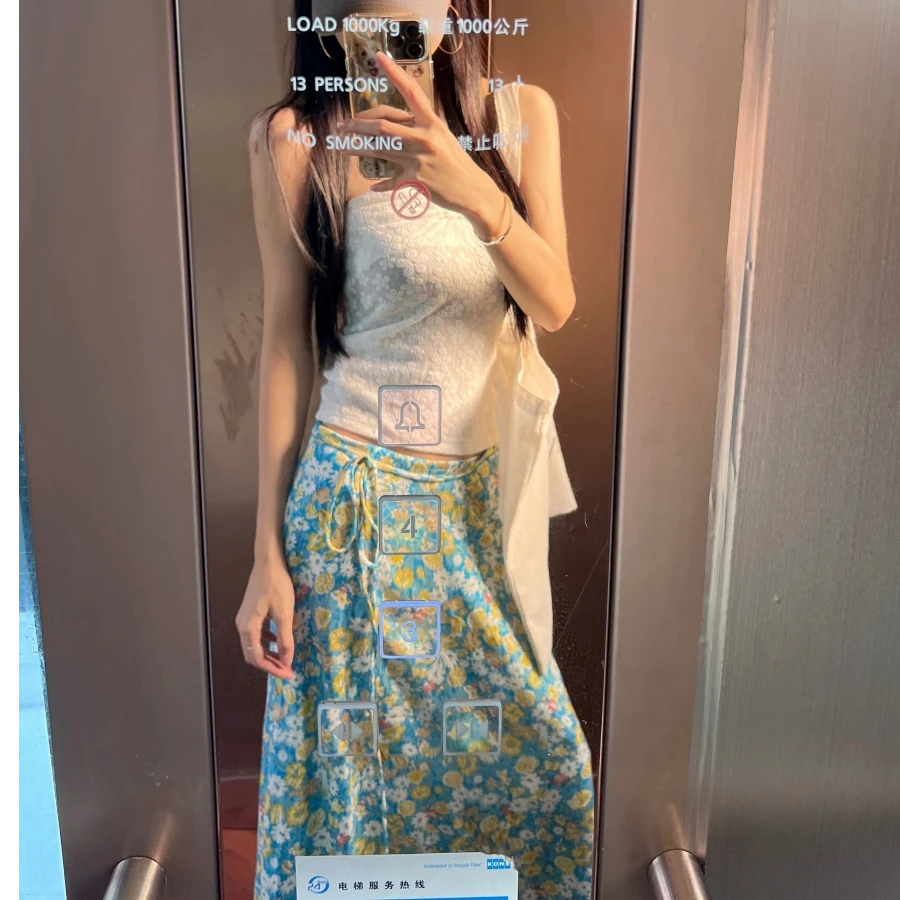 时尚感绑带高腰碎花长裙搭配抽绳抹胸上衣两件套通勤百搭