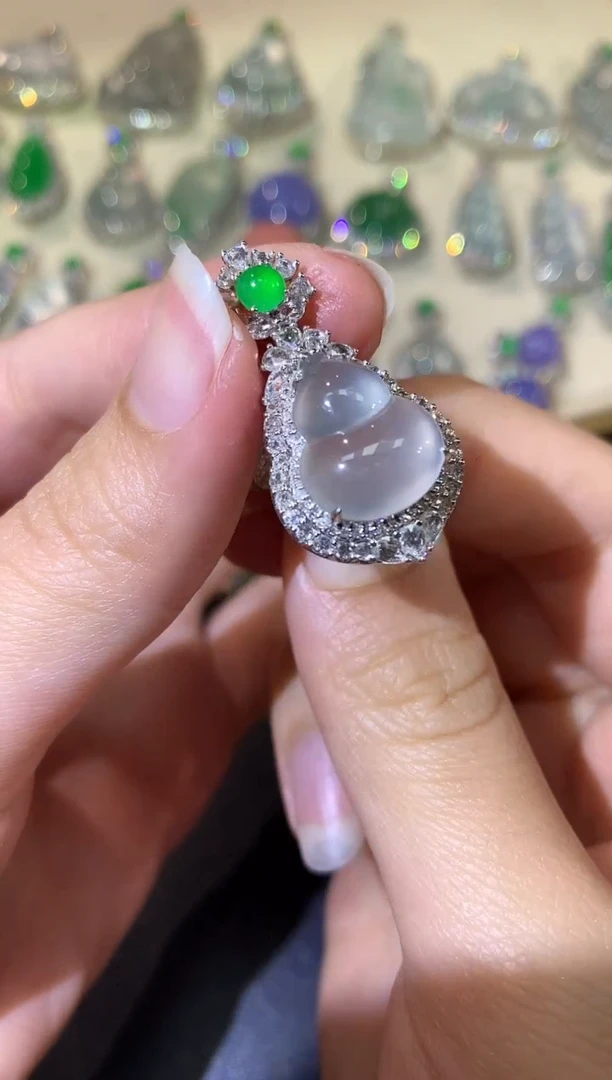 翡翠18K金镶嵌吊坠(不含链)A45|35000