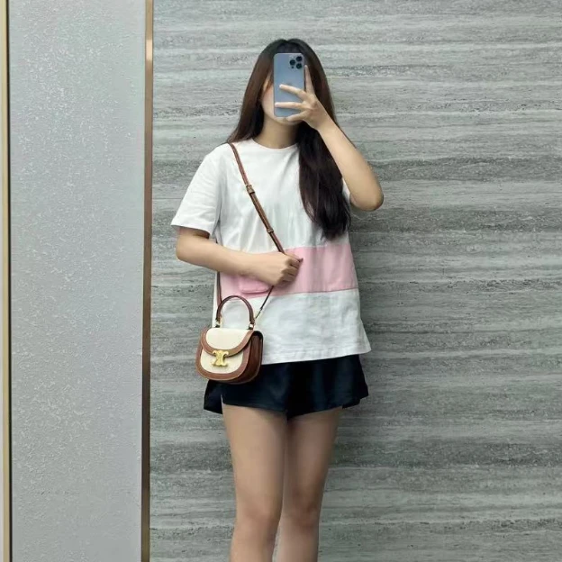 95新 Prada/普拉达 海囤/普拉达短袖/M码/lu78188