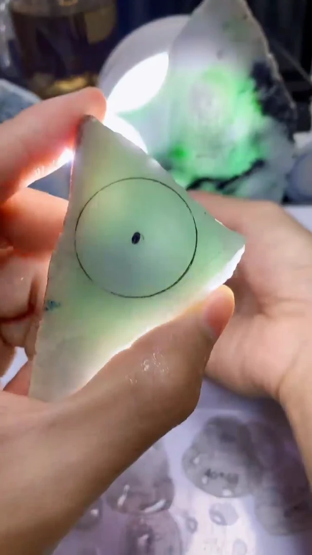 翡翠裸石缅甸天然A货翡翠Q1316