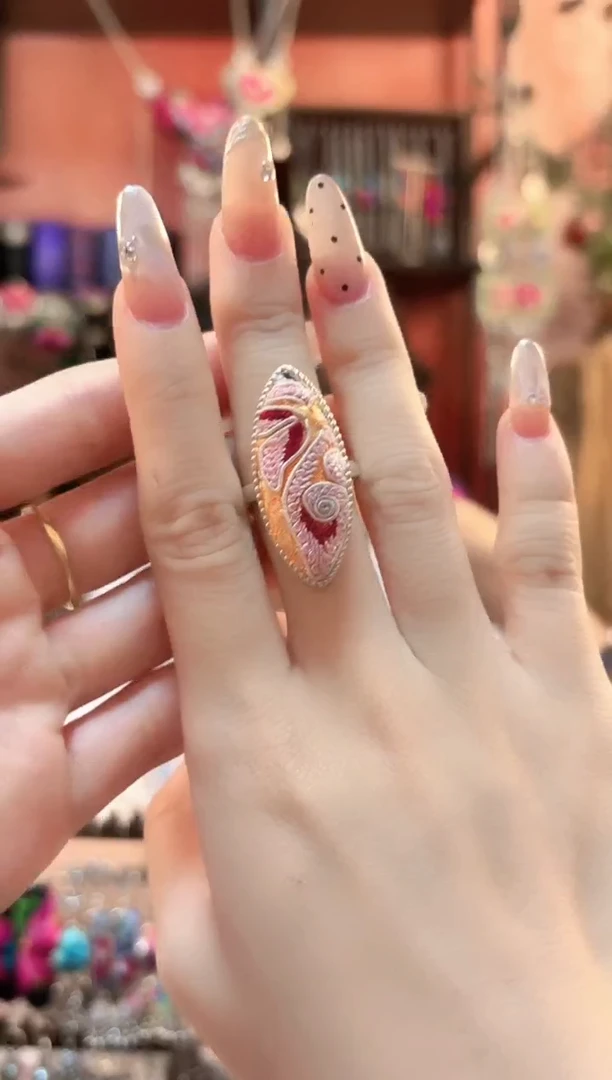 织绣云织谣民族风精美饰品 104