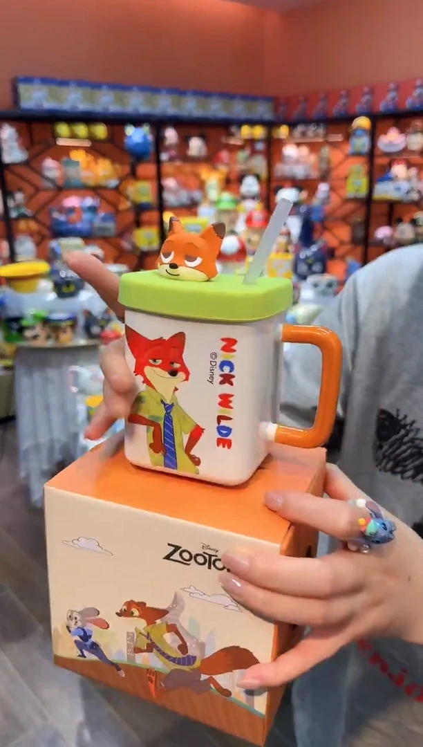 瓷片@@疯狂动物城狐尼克四方陶瓷吸管杯