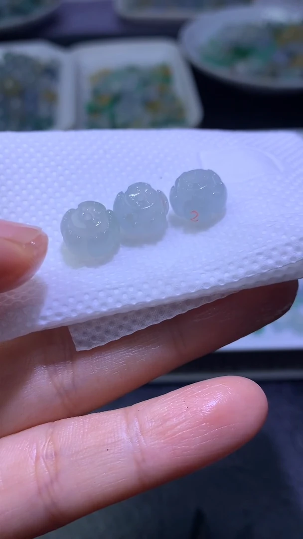 未镶嵌定制翡翠毛货