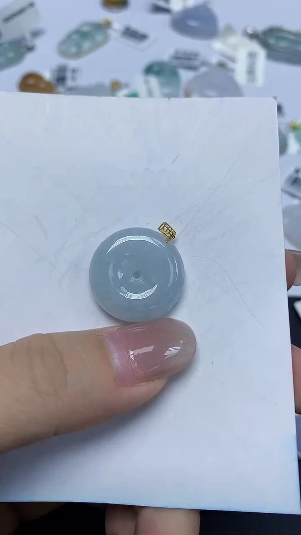 翡翠18K金镶嵌颈饰天然缅甸翡翠A货