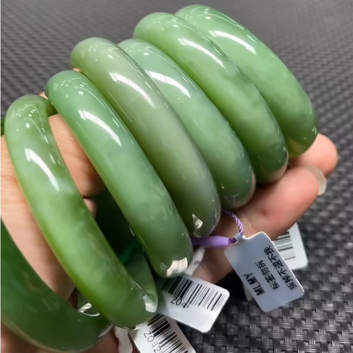 【老郑家】和田玉手镯一支 (多样性发1件)