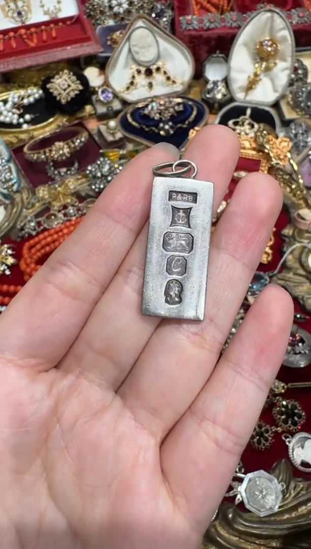 非金属无英国银砖吊坠