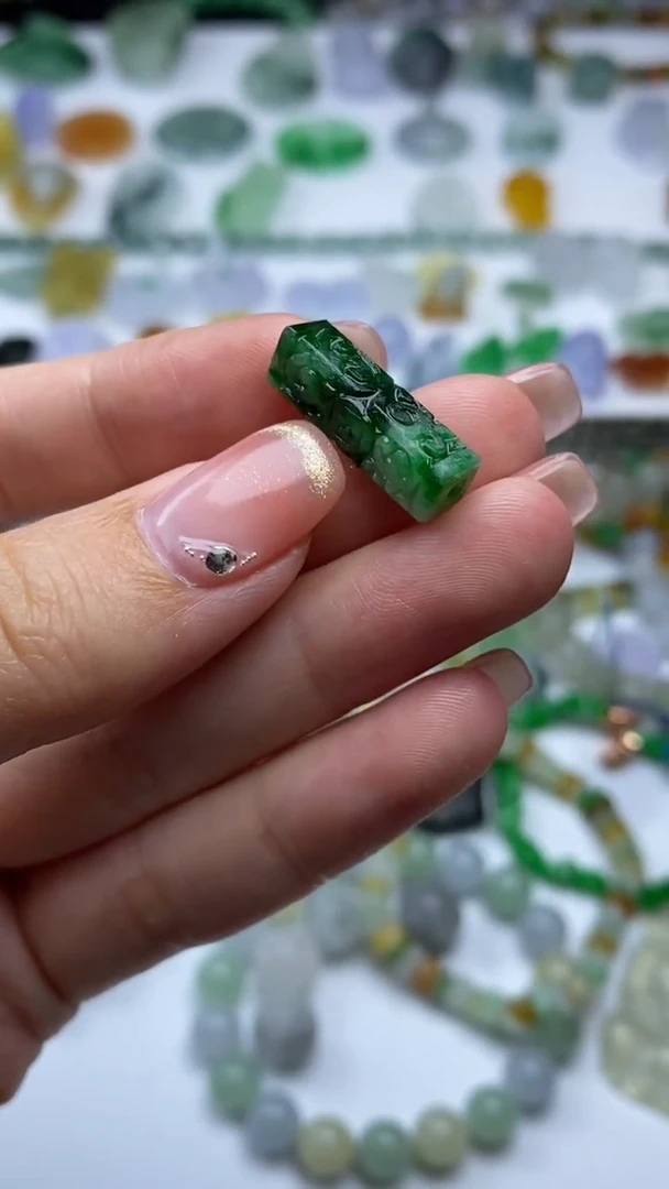 未镶嵌定制翡翠毛货定制不退不换