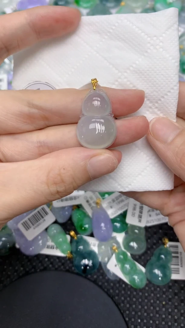 颈饰18K金镶嵌翡翠11111111