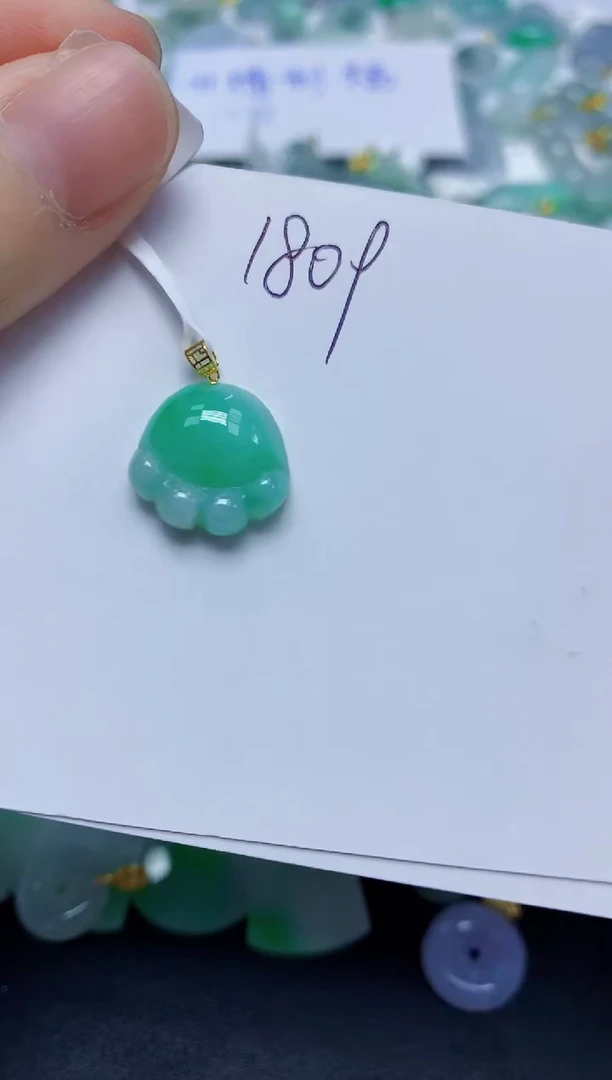 翡翠18K金镶嵌颈饰天然缅甸翡翠A货