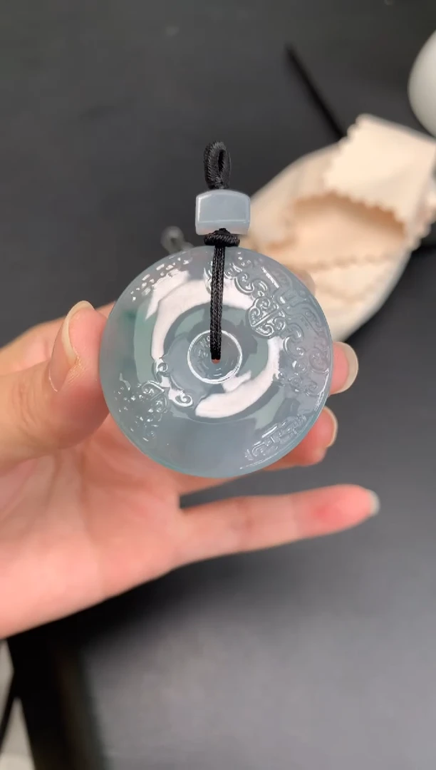 未镶嵌定制翡翠48小时鉴赏期 退货不扣服务费