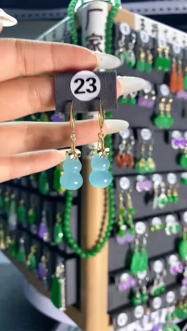 【闪购商品】翡翠颈饰银S925镶嵌23...