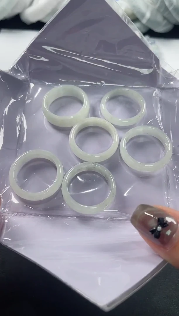 未镶嵌戒指翡翠（多样性发一件）