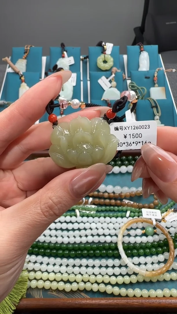 颈饰未镶嵌和田玉XY