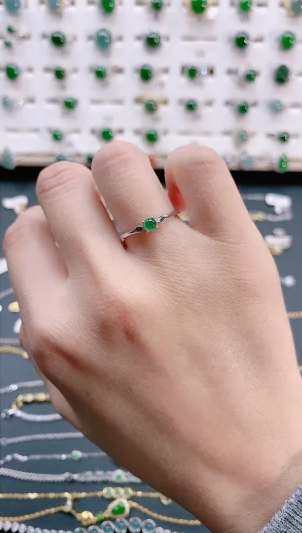 【闪购商品】翡翠戒指银S925镶嵌天然翡翠