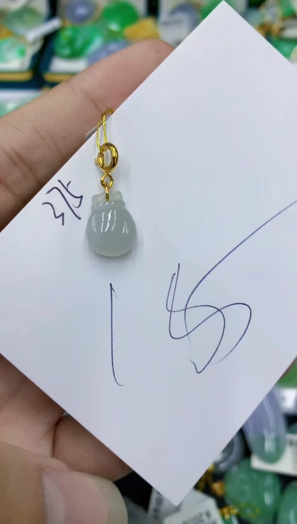 翡翠未镶嵌颈饰11111111111