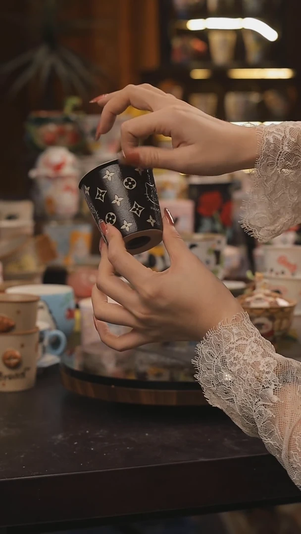 景德镇釉下彩绘设计师款式陶瓷