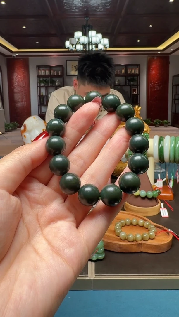 未镶嵌和田玉挂件szq