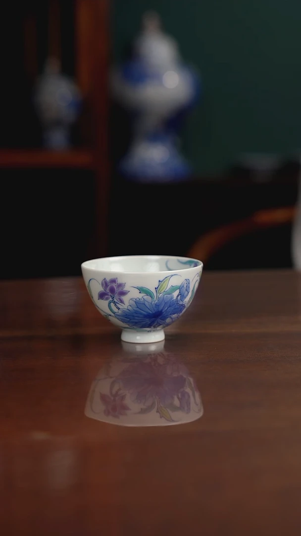 空山明月 新斗彩 荷花
