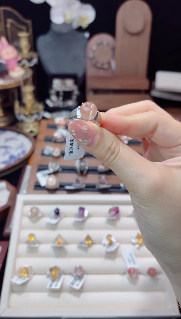 【闪购商品】水晶手链银S925镶嵌粉兔毛