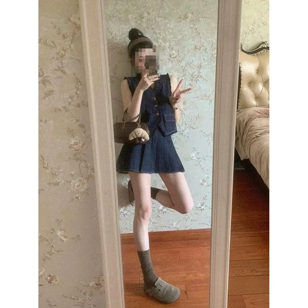 法式复古气质v领无袖马甲背心上衣女夏季牛仔百褶半身裙两件套装