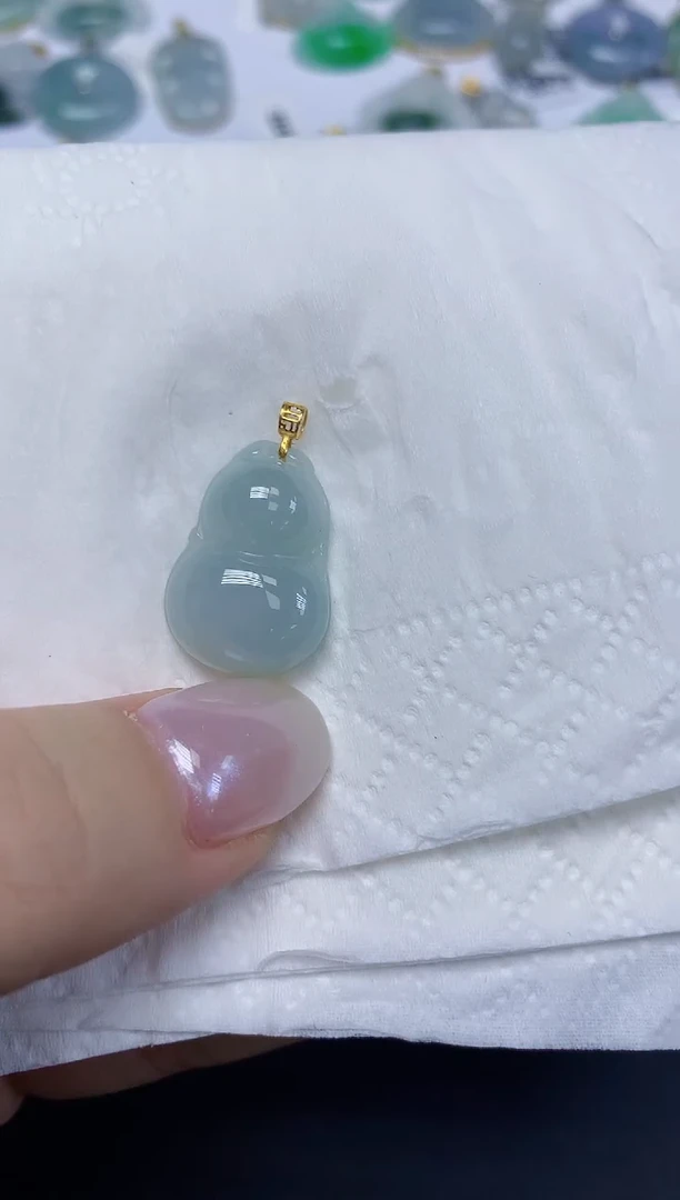 翡翠18K金镶嵌颈饰天然缅甸翡翠A货