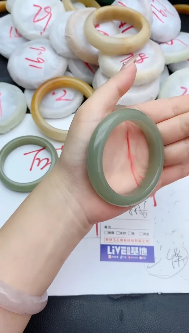石英质玉手镯未镶嵌170+55/56