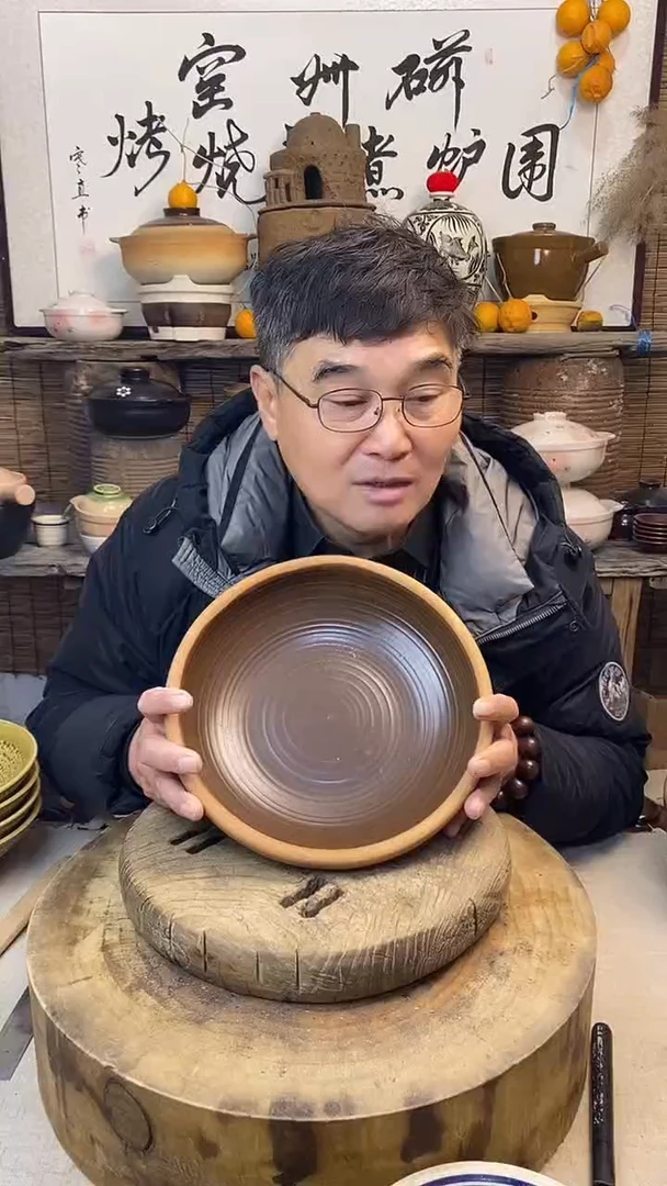 口径26cm复古土菜钵（无盖）
