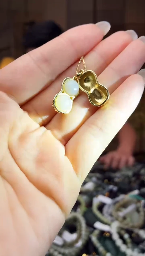 颈饰未镶嵌和田玉多样性发货，拍一发一