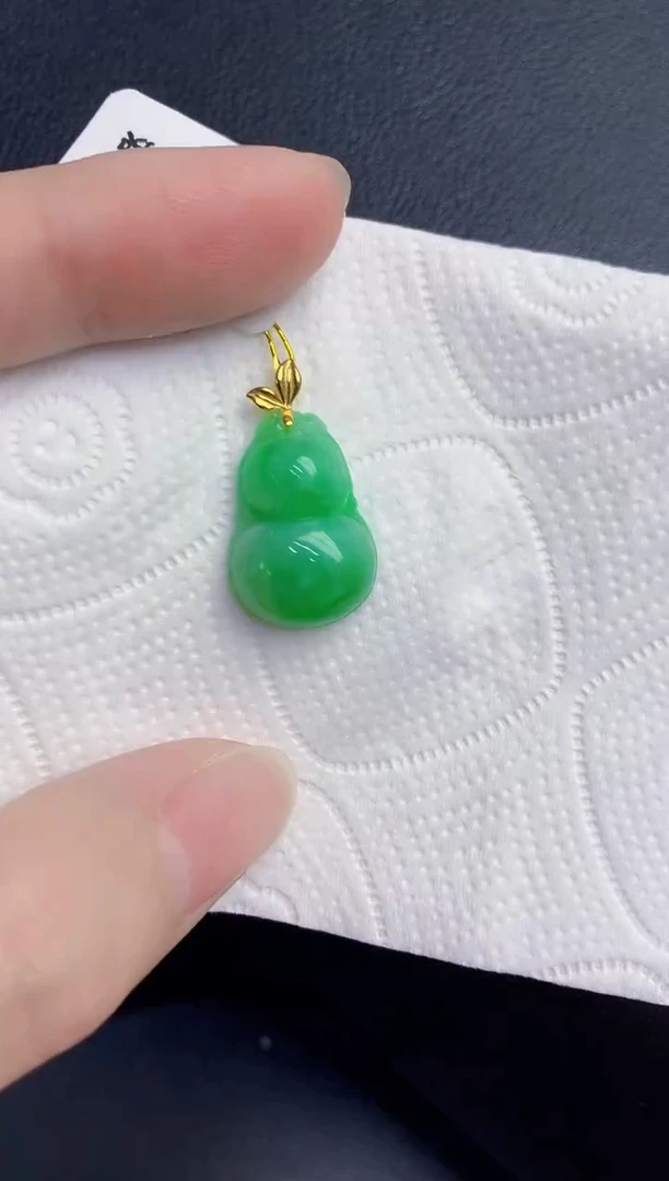 颈饰18K金镶嵌翡翠天然翡翠缅甸A货
