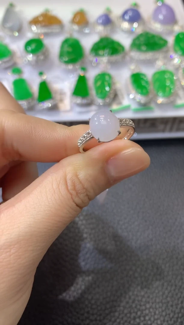 【闪购商品】翡翠戒指18K金镶嵌A4一件