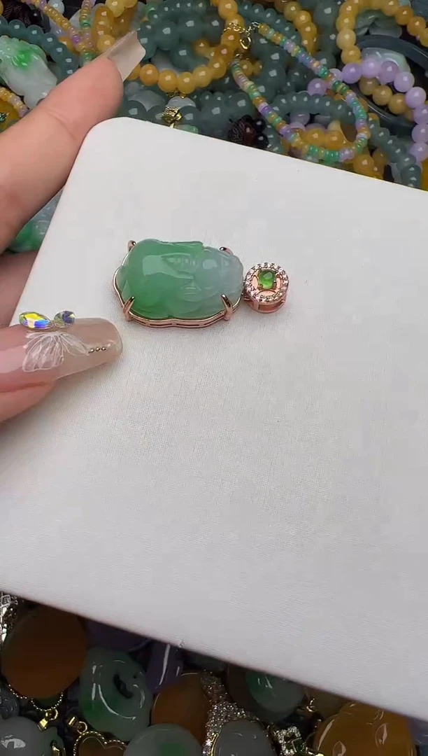 翡翠未镶嵌颈饰天然缅甸翡翠吊坠