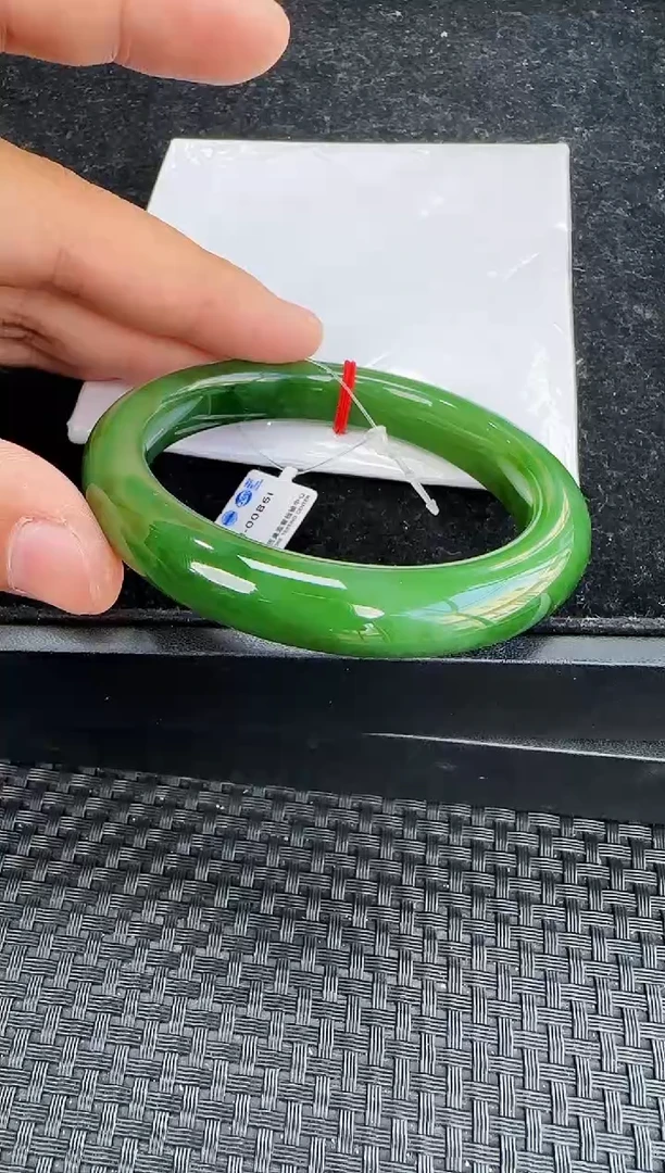 和田玉手镯未镶嵌54圈口