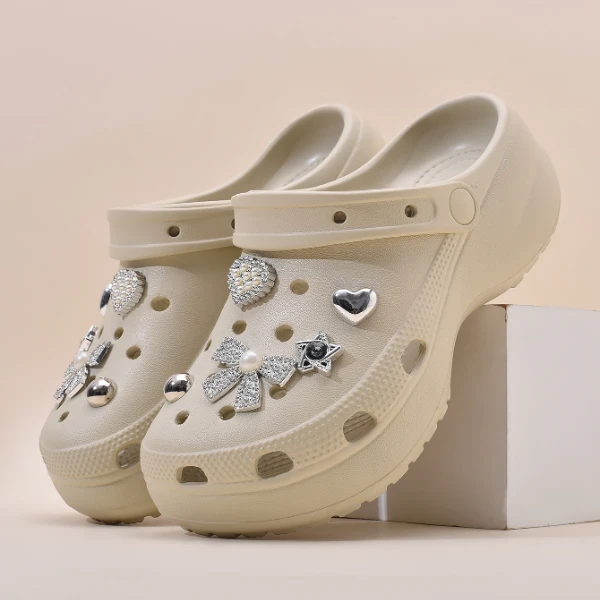 云朵洞洞鞋女士夏季2025新款厚底拖鞋外穿小个子踩屎感包头凉拖鞋