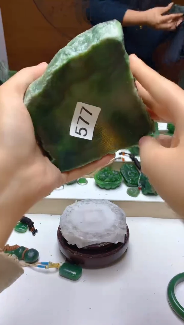 未镶嵌和田玉（碧玉）珠宝半成品0
