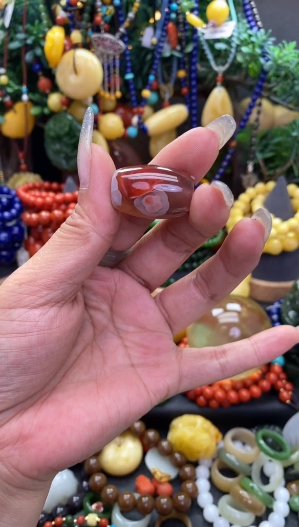 【闪购商品】南红玛瑙颈饰未镶嵌南红吊坠