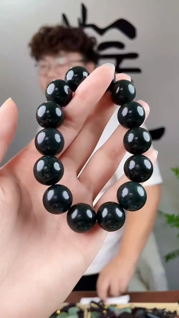 和田玉未镶嵌颈饰拍一发一，多样性发货