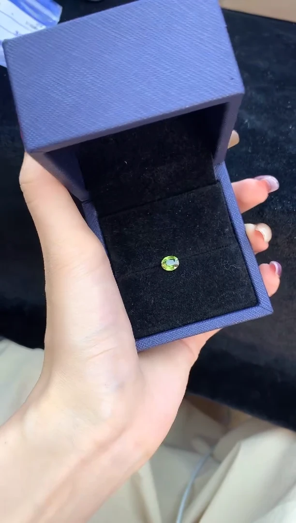 裸石未镶嵌金绿宝石LK016 1.06ct