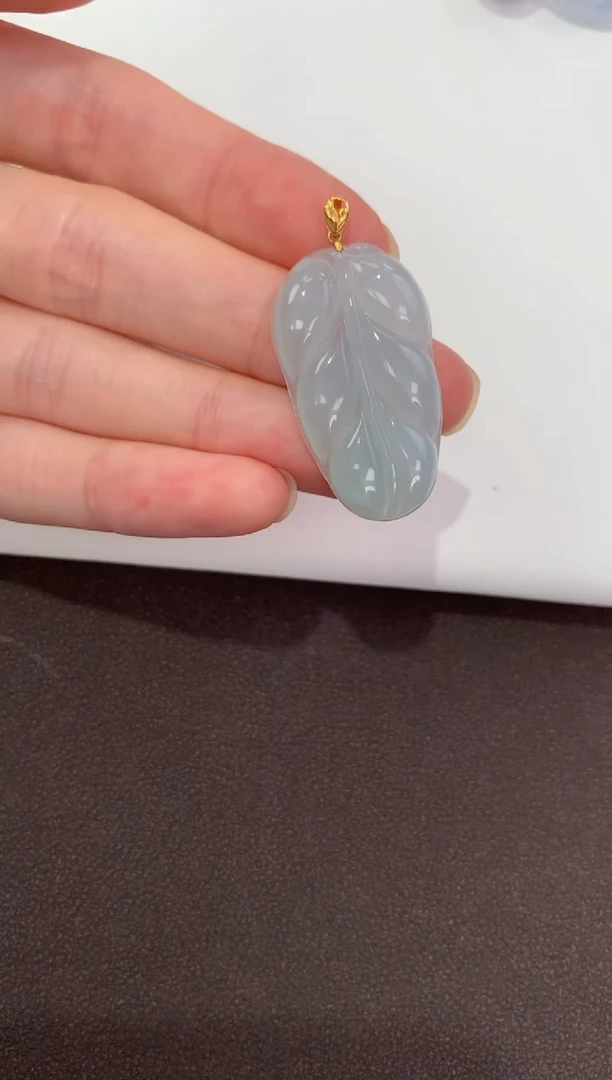 翡翠18K金镶嵌吊坠(赠链)天然缅甸a货翡翠