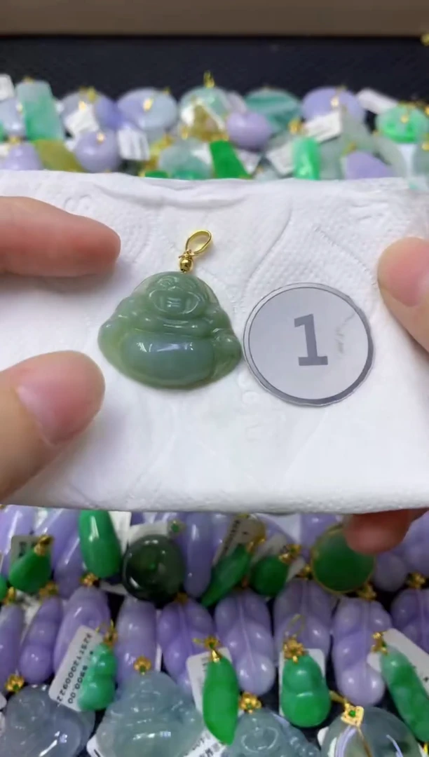 颈饰未镶嵌翡翠天然缅甸翡翠A货