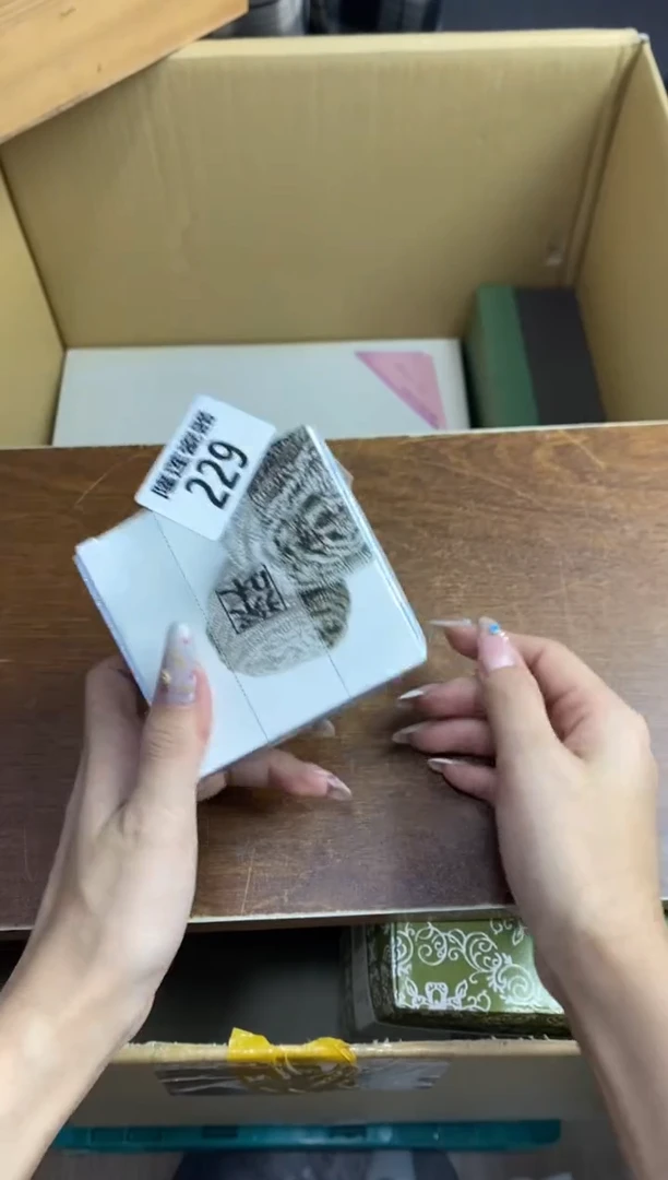 【闪购商品】瓷片隆莲瓷器欢迎大家