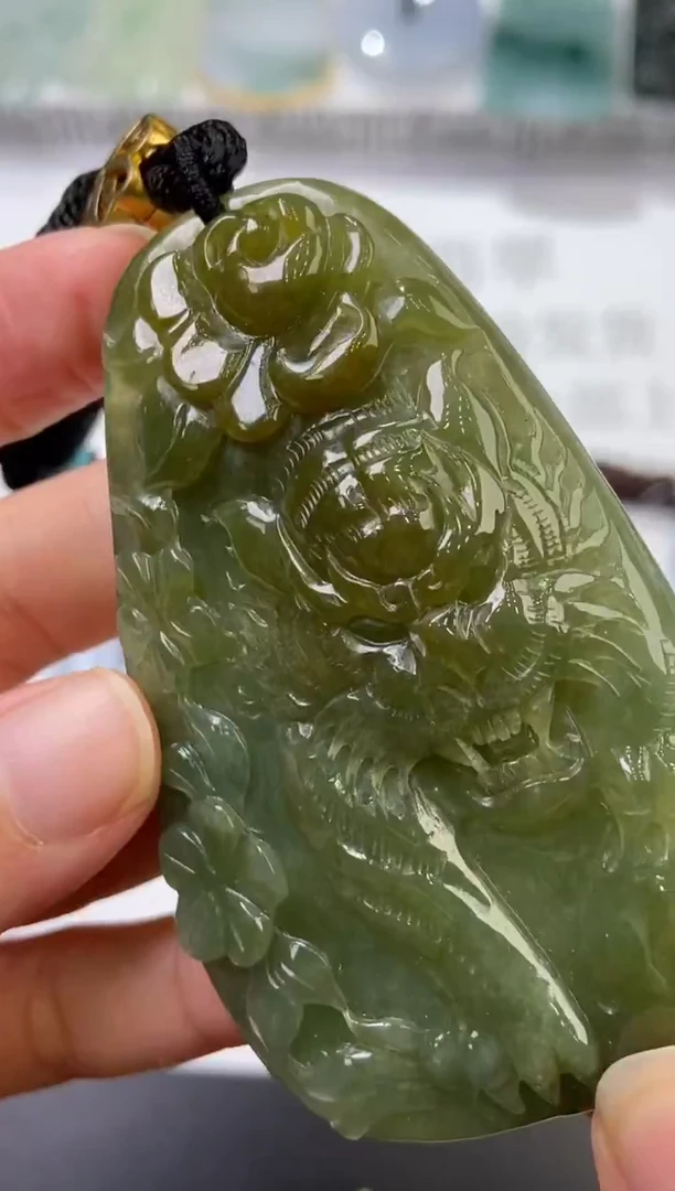 未镶嵌挂件翡翠372338  多人