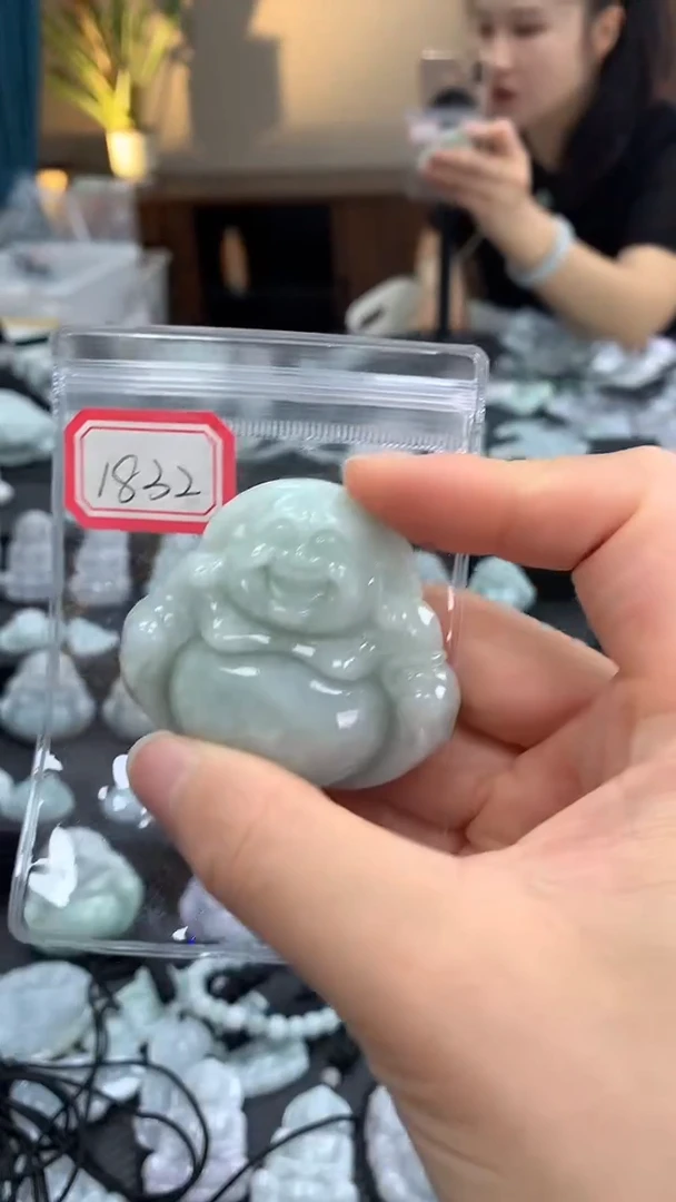 颈饰未镶嵌翡翠佛公1832