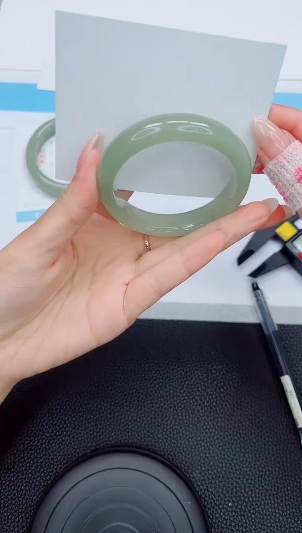 石英质玉手镯未镶嵌337