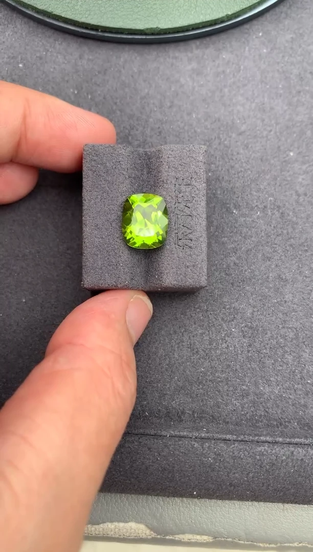 未镶嵌裸石橄榄石4ct 橄榄石 定制 BH