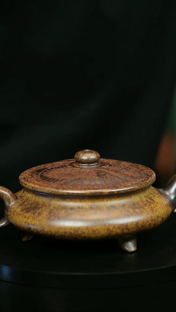 茶壶紫砂?**。H2134顾建平柴烧大明扁炉