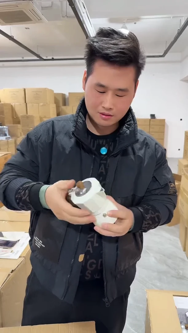 B款白色双阀两杯