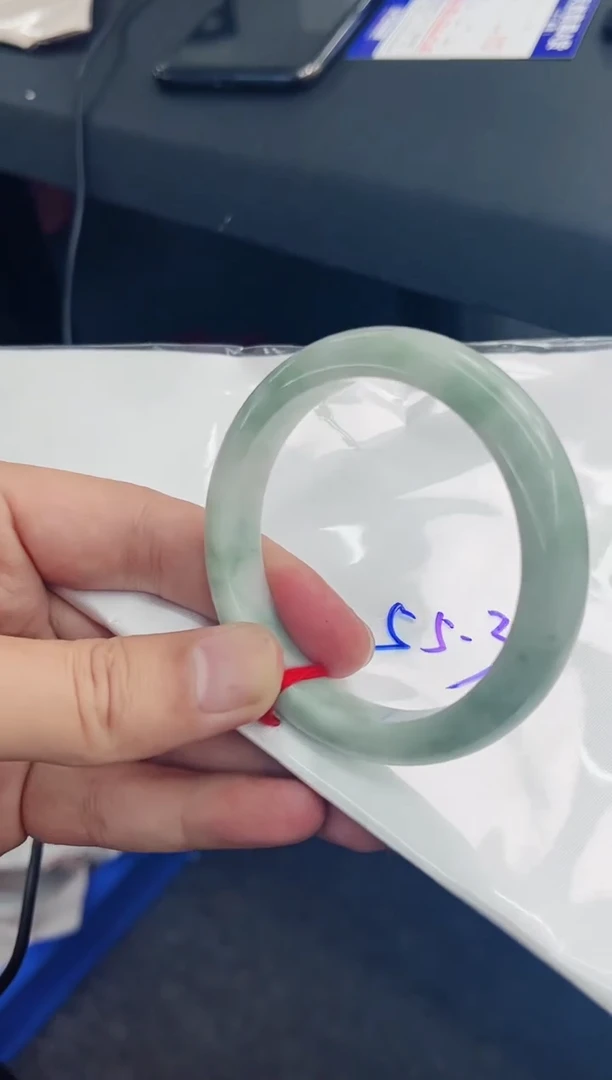 【闪购商品】翡翠手镯未镶嵌天然翡翠A货手镯