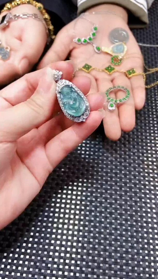 【闪购商品】翡翠吊坠(不含链)未镶嵌111111111