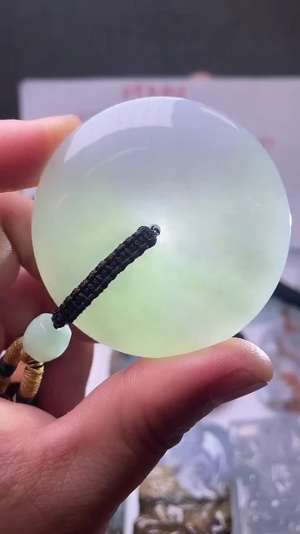 颈饰未镶嵌翡翠扣子